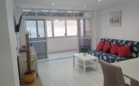 Piso Con Parkinprivado Y A10Minutosdelaplayaandando
