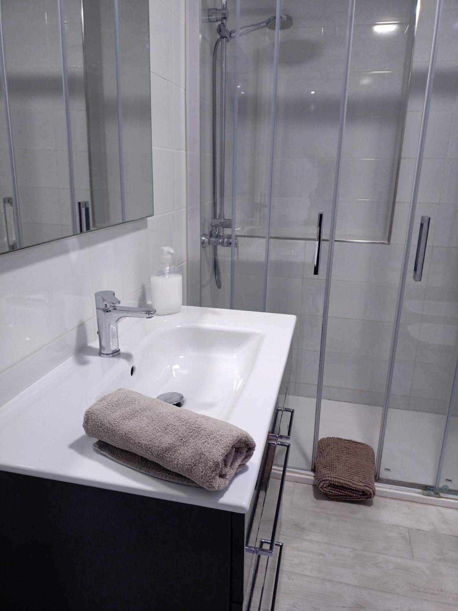 Appartamento Piso Con Parkinprivado Y A10Minutosdelaplayaandando Málaga Esterno foto